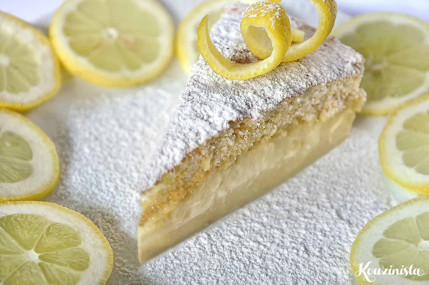 Μαγικό κέικ λεμονιού με τρεις στρώσεις / Magic lemon cake