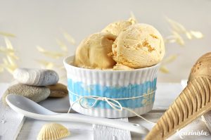Παγωτό γιαούρτι με καραμελωμένα ροδάκινα / Caramelized Peach Frozen Yogurt