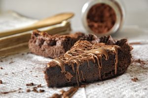 Σοκολατένια τάρτα με γέμιση μπράουνι & nutella / Nutella brownie pie