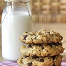 Cookies με ταχίνι, βρώμη και σοκολάτα