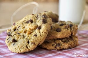 Cookies με ταχίνι, βρώμη και σοκολάτα / Chocolate chip tahini cookies