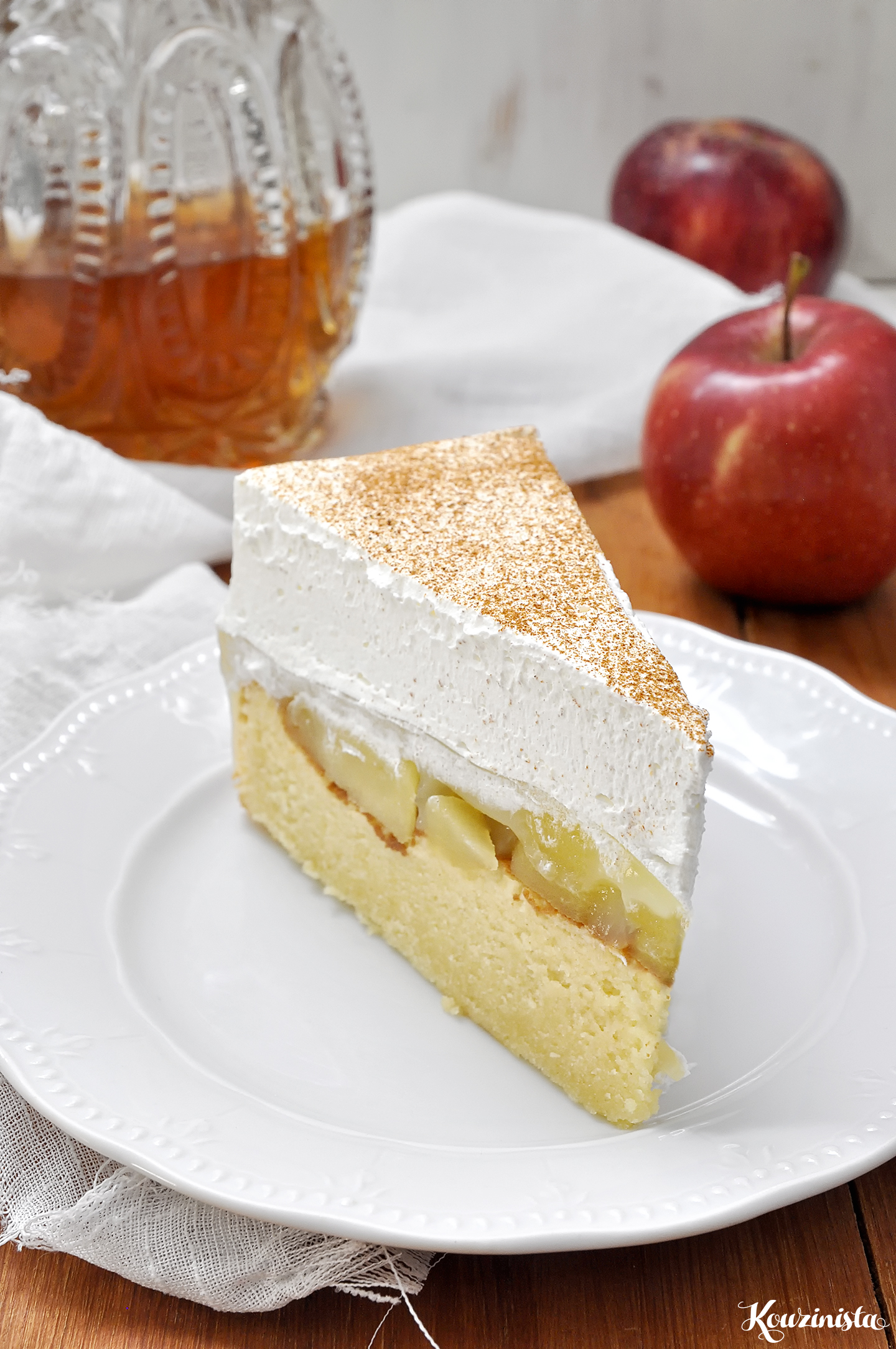 Δροσερή τούρτα με μήλα ή ροδάκινα / Apple pudding cake