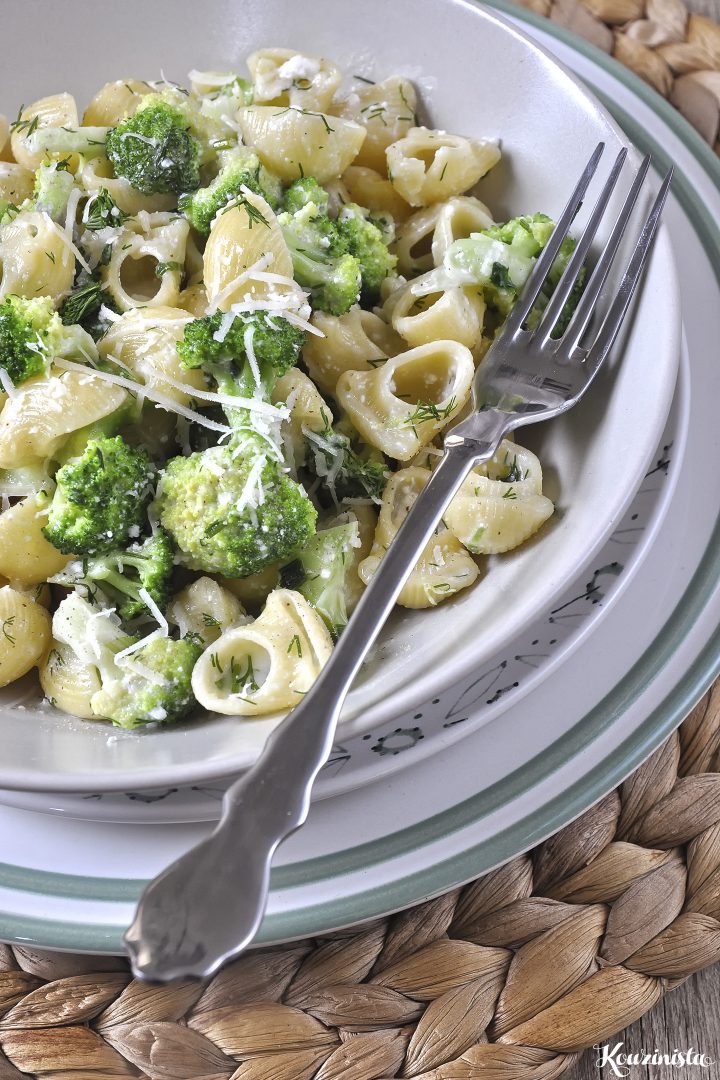Κοχύλια με μπρόκολο & σάλτσα τυριών / Pasta shells with gorgonzola & broccoli