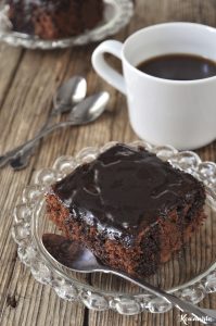 Σοκολατένιο κέικ βραστό ή κατσαρόλας ή μελαχροινή / Boiled chocolate cake