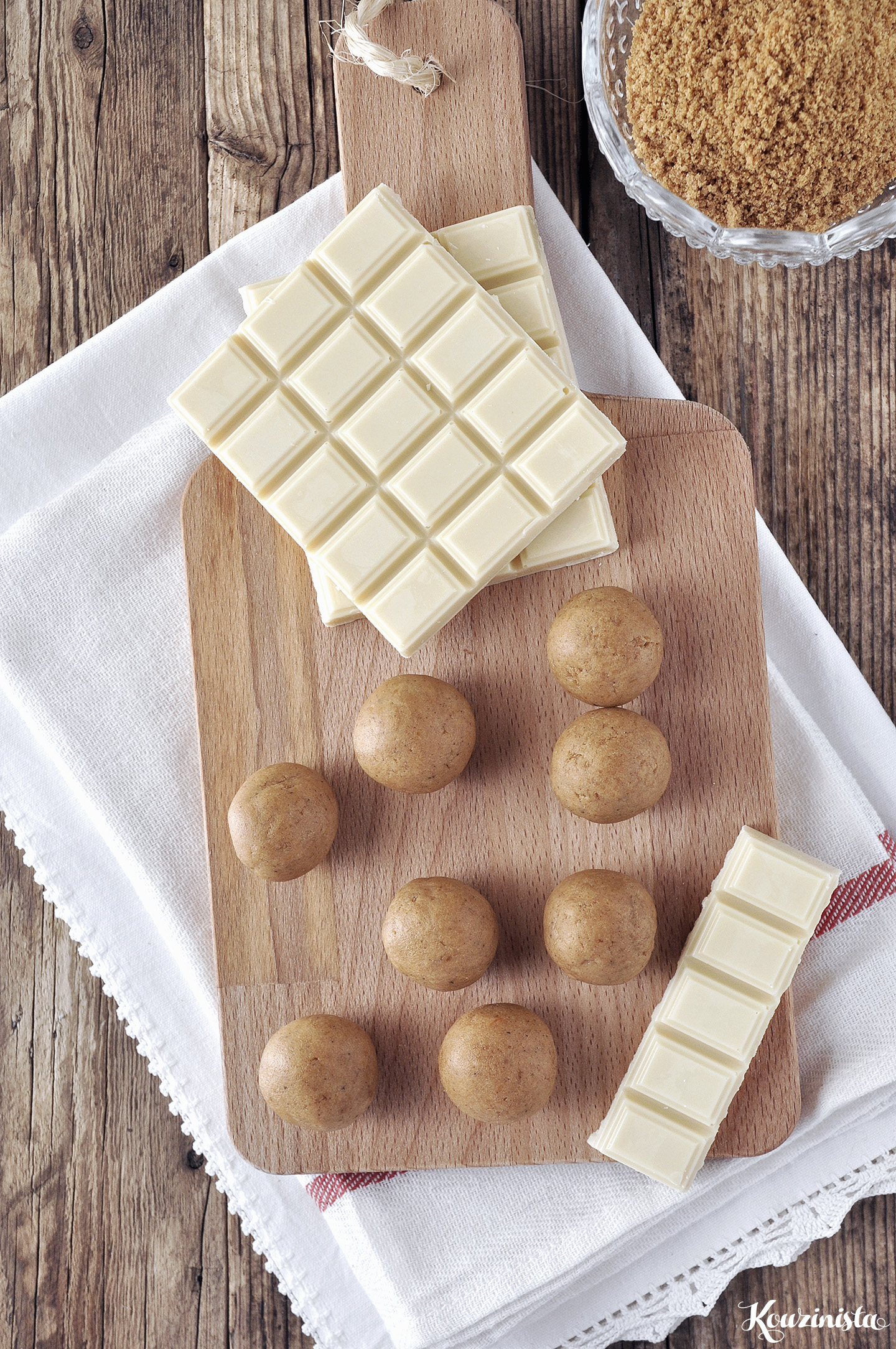 Τρουφάκια λευκής σοκολάτας με κολοκύθα & μπισκότα πιπερόριζας / Pumpkin ginger thin truffles