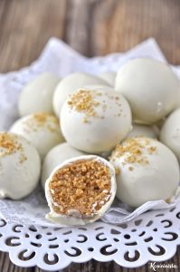 Τρουφάκια λευκής σοκολάτας με κολοκύθα & μπισκότα πιπερόριζας / Pumpkin ginger thin truffles