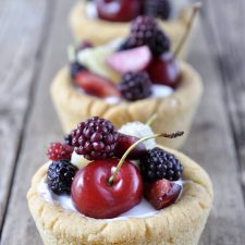 Ταρτάκια μπισκότου με φρέσκα φρούτα